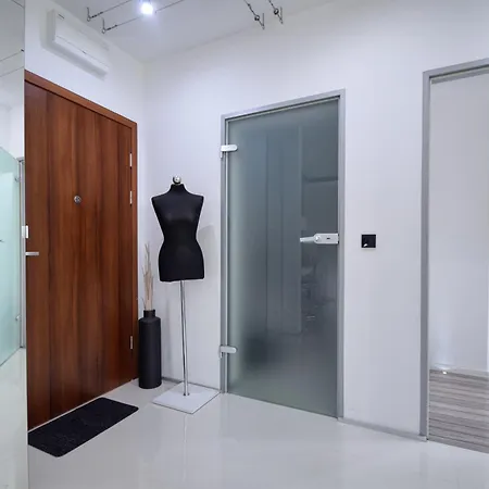 Apartamento Black&white Wilda By Lookap
